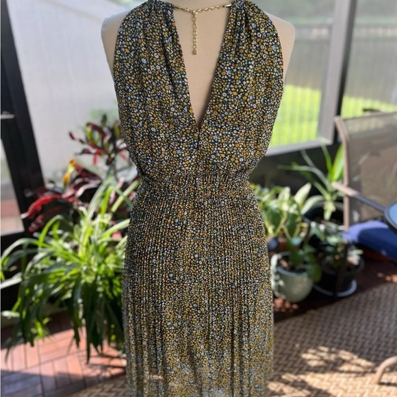 MICHAEL Kors Floral Pleated Halter Dress Multicolor Gold Neck Accent Size 6 - Picture 7 of 10